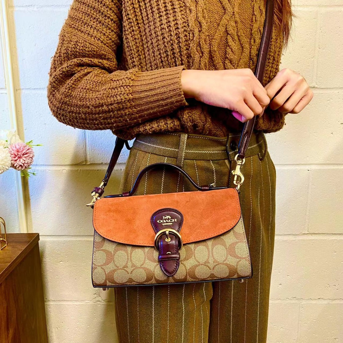 Coach C8516 Kleo Top Handle In Signature Canvas In Gold/Khaki Multi Coach C8516 Kleo Top Handle In Signature Canvas In Gold/Khaki Multi